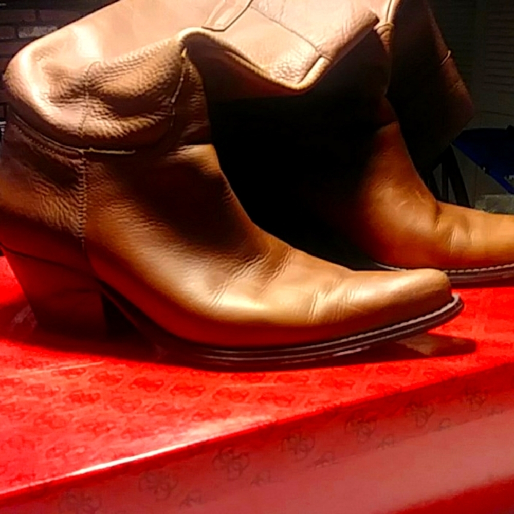 Cowboy boots size 10.5